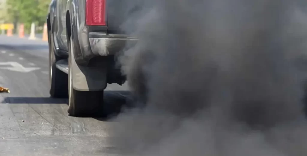 Dizel Araç Neden Siyah Duman Atar? Dizel Araç Neden Siyah Duman Atar?